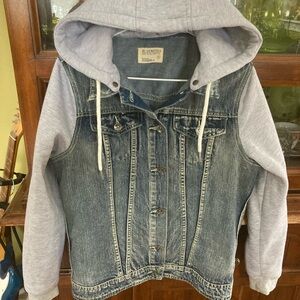 Women’s Size S Blue Notes Hooded Denim Jacket